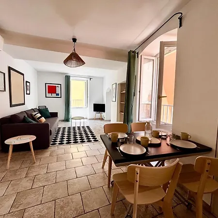 Casamea - Vieille Ville, 2 Min Plage, Clim Apartment